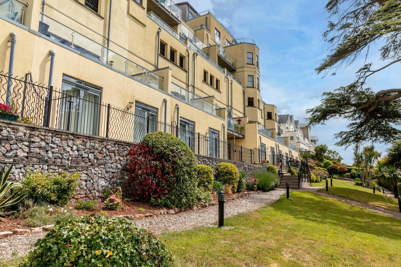 A7 Masts - Striking Beach Bolthole Apartment With Beautiful Sea Views Private Balcony & Parking Torquay Esterno foto